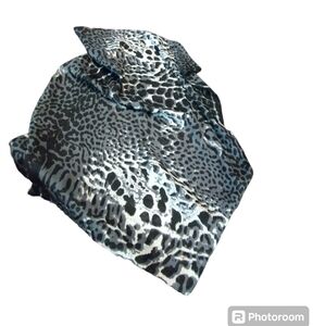 EUC Black and white animal print sheer scarf shawl wrap